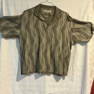 Jhane Barnes Short Sleeve Polo in Olive and Cream Wave Pattern
